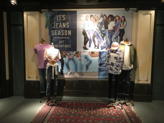 Jean Season at Hollister - Sangertown 