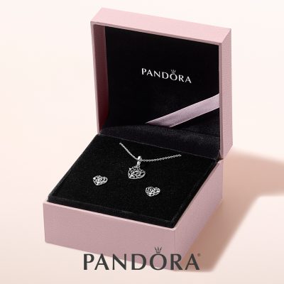 Pandora flourishing hearts necklace hot sale