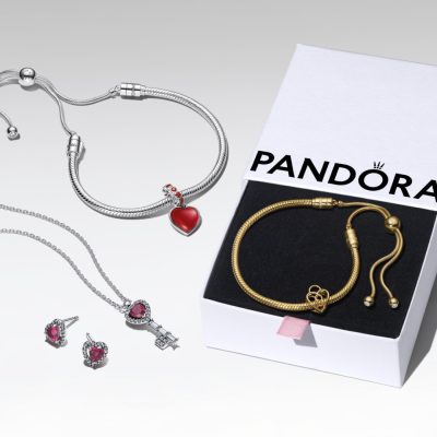 Pandora Campaign 200 Heartfelt gifts ready to give EN Image Set 1 1080x1080